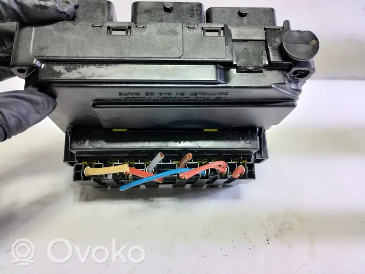 Citroen C4 III e-C4 Fuse box set 9658539680