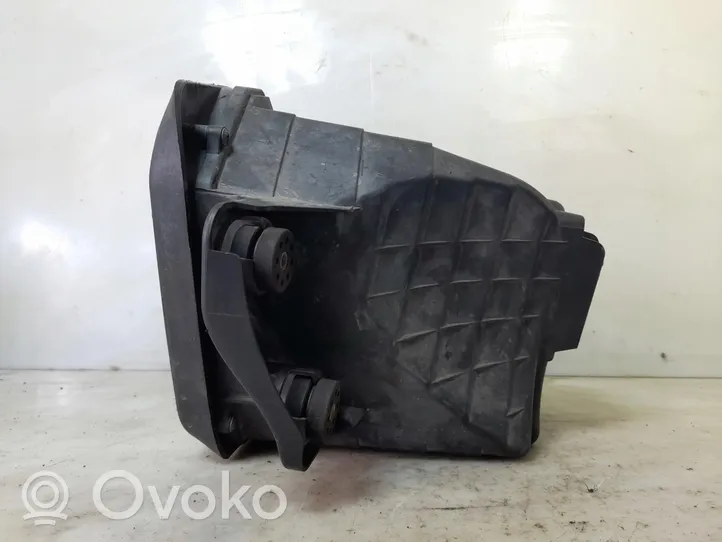 BMW 3 E46 Boîtier de filtre à carburant 7508710