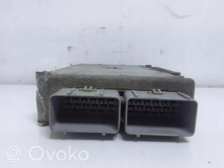 Chrysler Voyager Komputer / Sterownik ECU silnika 04727280AB