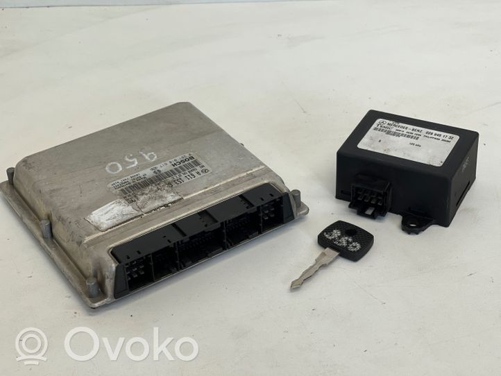 Mercedes-Benz Vito Viano W638 Unité de commande, module ECU de moteur A6111536979