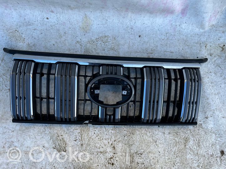 Toyota Land Cruiser (J150) Maskownica / Grill / Atrapa górna chłodnicy 5311160b20