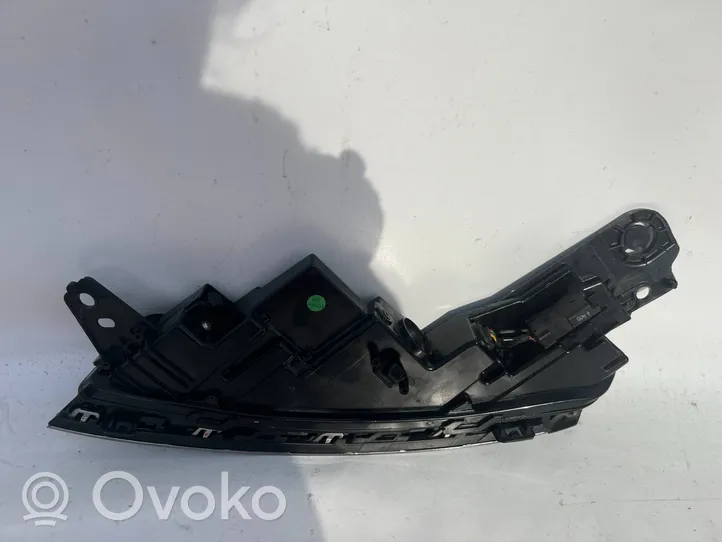 Citroen C5 Aircross Phare de jour LED 9818005080