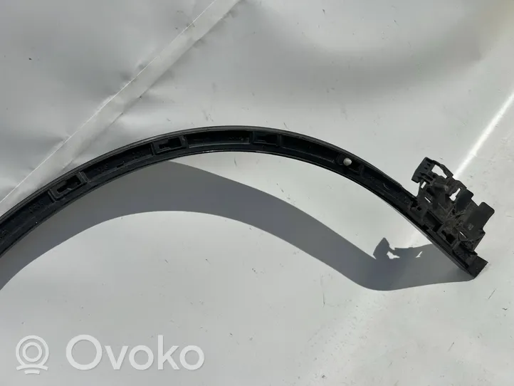 Volkswagen Touareg III Listwa błotnika przedniego 760853718