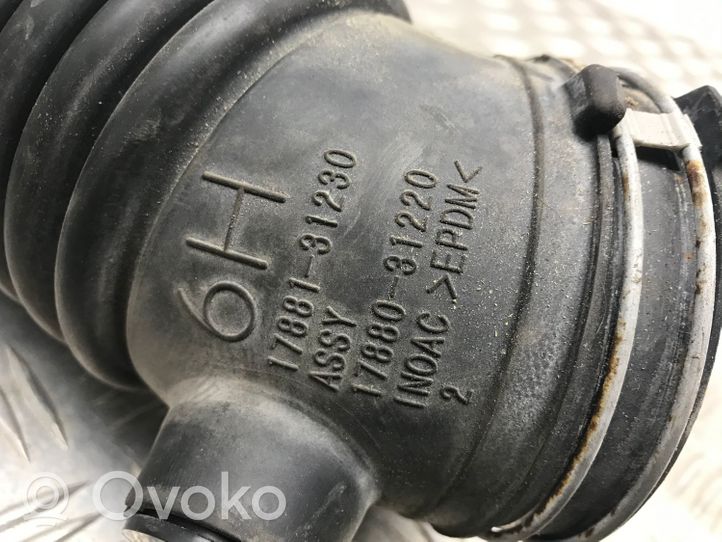 Lexus RX 450H Turboahtimen ilmanoton letku 1788131230