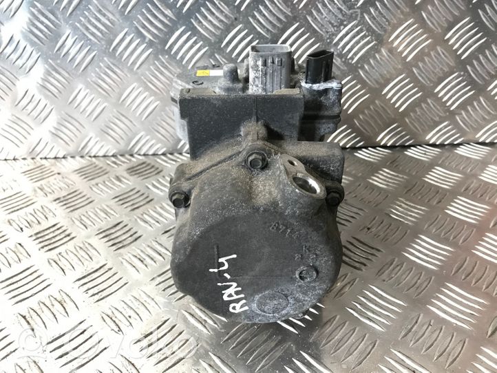 Toyota RAV 4 (XA40) Compressore aria condizionata (A/C) (pompa) 0422000533