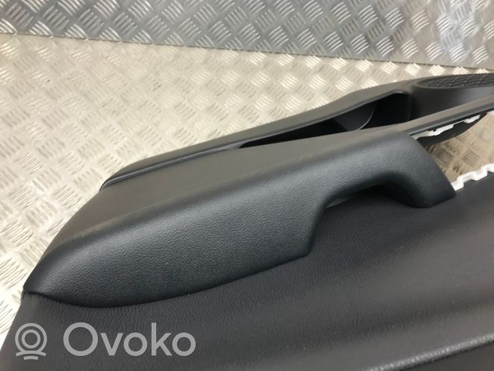 Toyota Prius (XW50) Rivestimento del pannello della portiera anteriore 67777X1B12