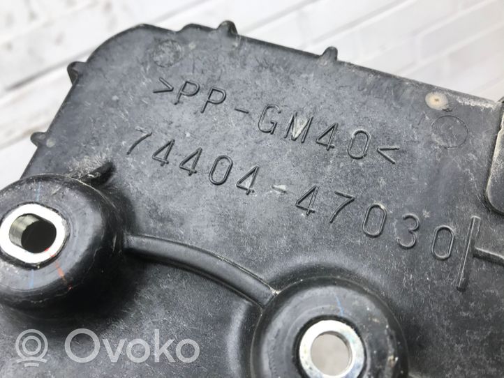 Toyota Prius (XW50) Boîte de batterie 7440447030