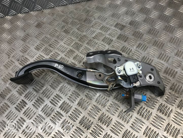 Toyota Prius (XW50) Brake pedal 8951047040