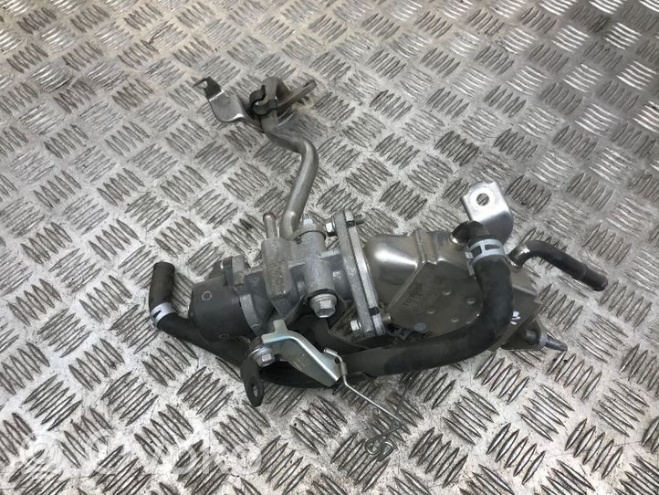 Toyota Yaris Refroidisseur de vanne EGR 2205000020