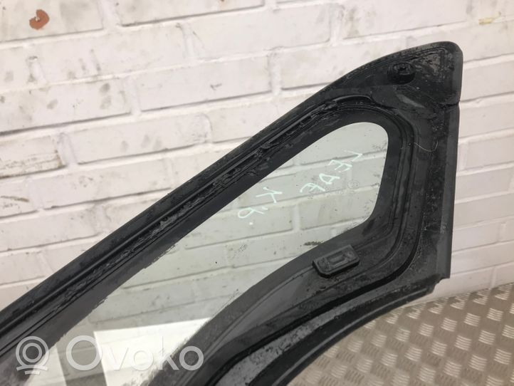 Toyota Yaris Front triangle window/glass 