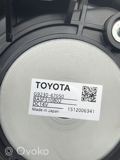 Toyota Prius (XW50) Hybridi-/sähköajoneuvon akun puhallin G923047050