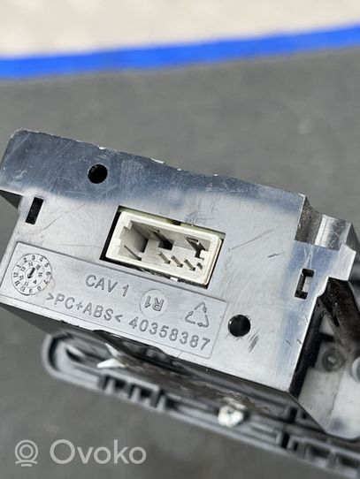 Land Rover Range Rover Evoque L538 Connettore plug in USB 40358387