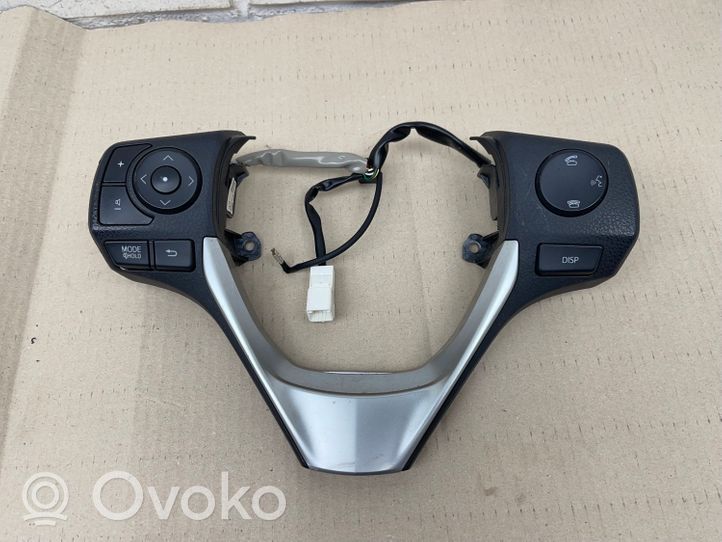 Toyota Auris E180 Boutons / interrupteurs volant F70CS1302