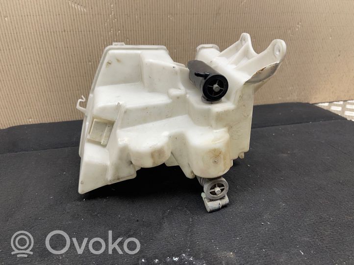 Toyota Auris E180 Réservoir de liquide lave-glace 8535002200