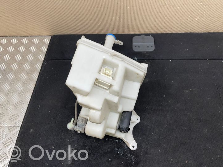 Toyota Auris E180 Réservoir de liquide lave-glace 8535002200