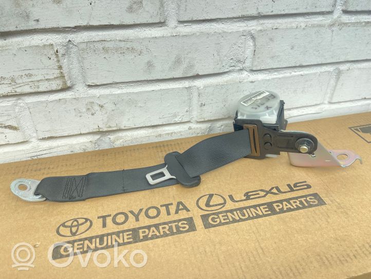 Toyota Auris E180 Takaistuimen turvavyö 7336002740