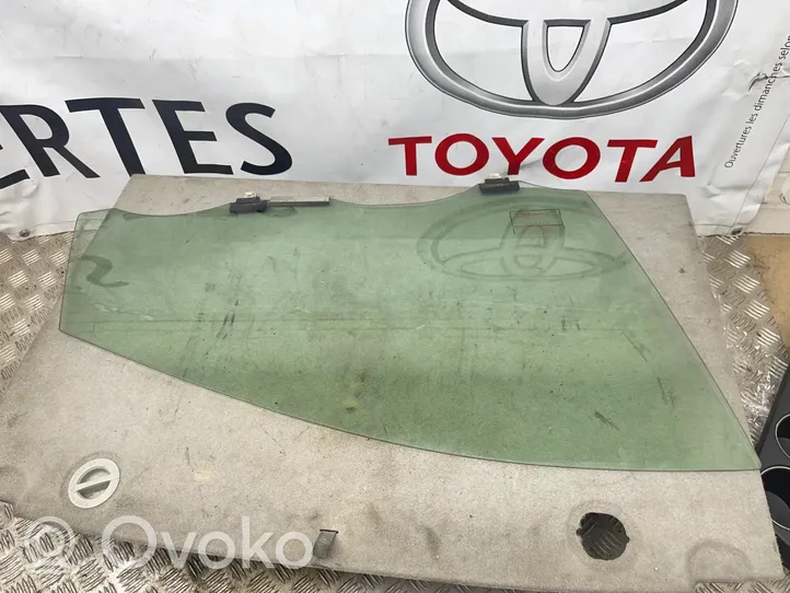 Toyota Prius (XW20) Etuoven ikkunalasi, neliovinen malli 