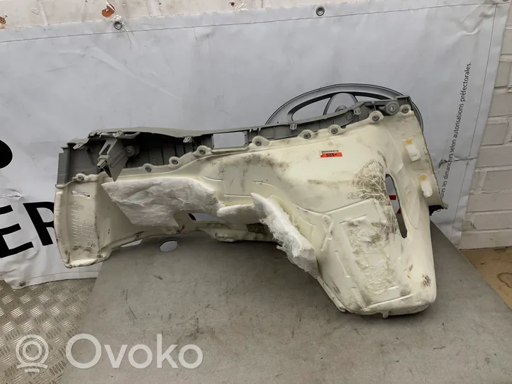 Toyota Prius (XW30) Boczek / Tapicerka / bagażnika 6474047160