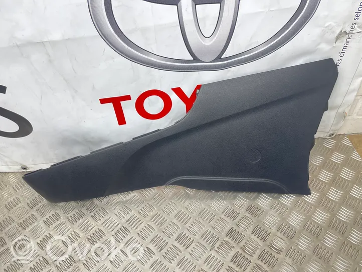 Toyota Prius (XW50) Rivestimento laterale della consolle centrale anteriore 5891247080