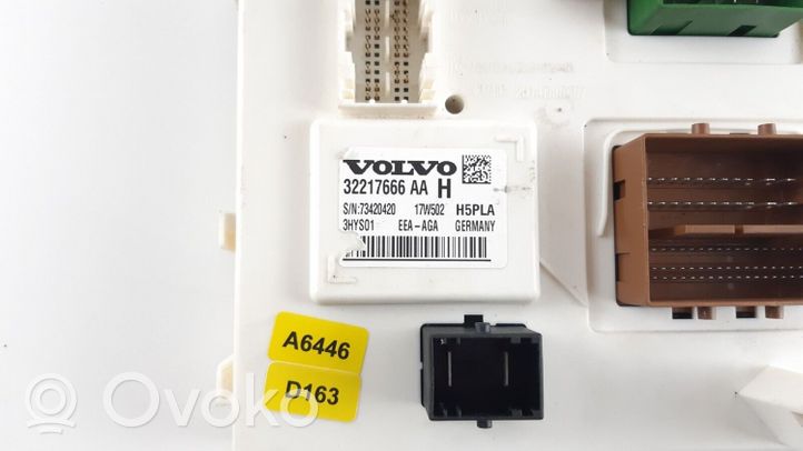 Volvo XC90 Module confort 32217666AA