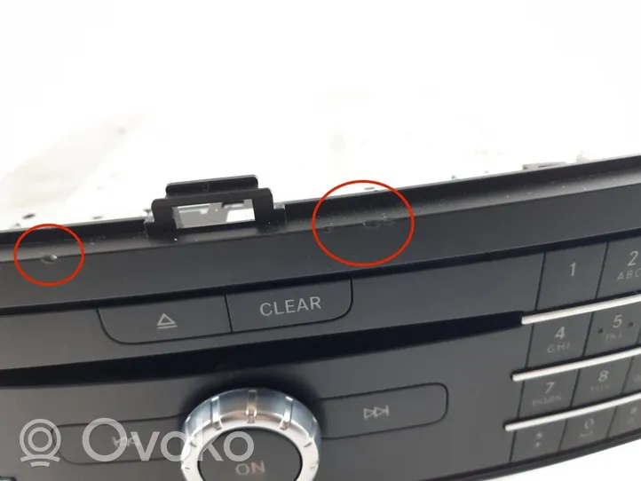 Mercedes-Benz GLE (W166 - C292) Unité principale radio / CD / DVD / GPS A1669005420