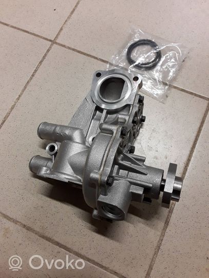 Audi A6 S6 C4 4A Water pump 037121010A