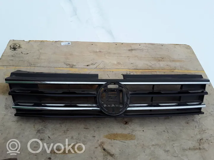 Volkswagen Tiguan Maskownica / Grill / Atrapa górna chłodnicy 5NA853653B