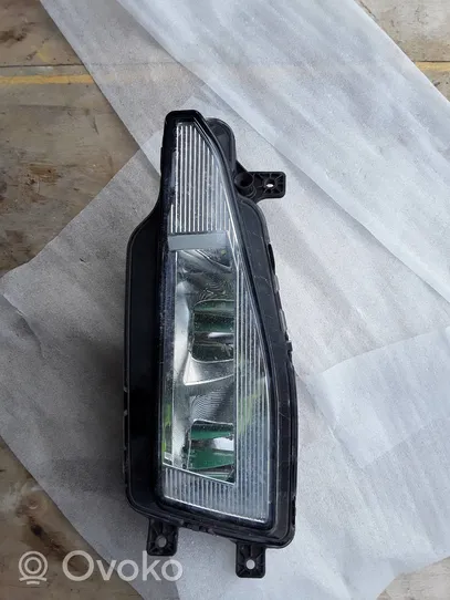 Volkswagen PASSAT B8 Front fog light 3G0941700