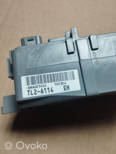 Acura TSX II Module de fusibles TL2A114EN