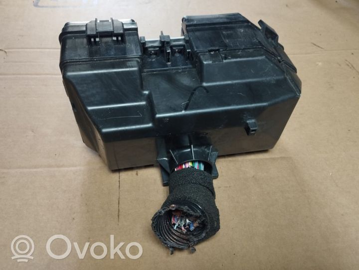 Honda CR-V Skrzynka bezpieczników / Komplet T1GE010