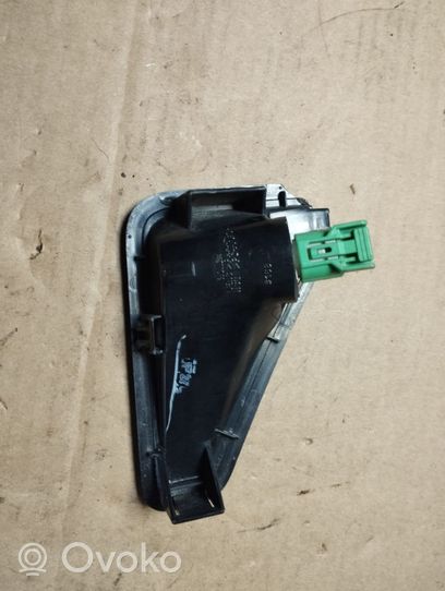 Honda Element Indicatore di direzione del parafango anteriore 