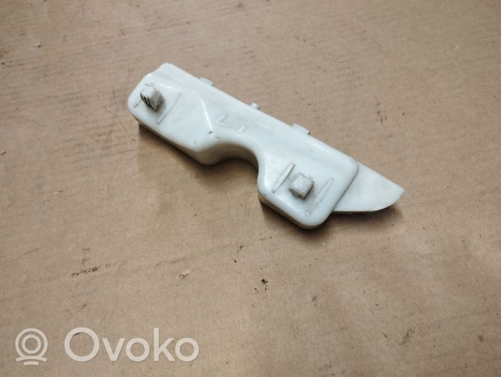 Nissan Qashqai Etupuskurin kannake 62223JD000