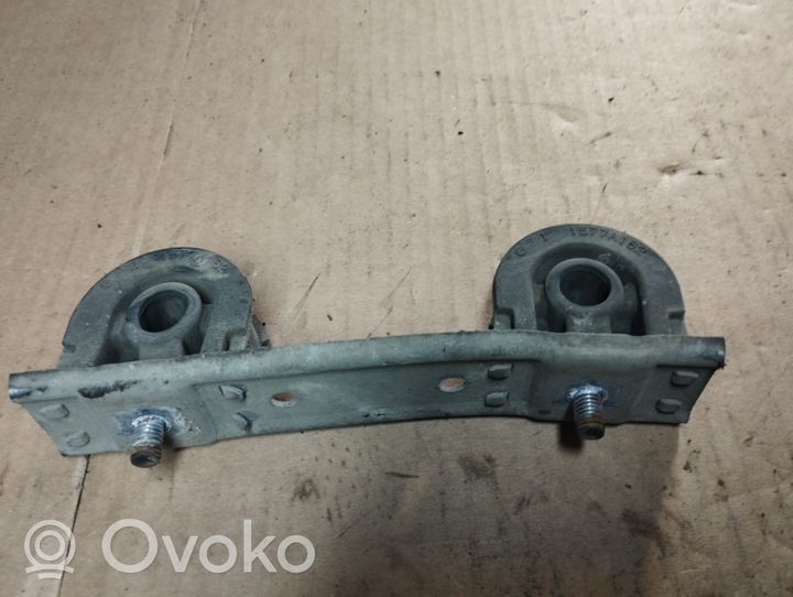 Peugeot 4007 Soporte de apoyo/base del silenciador 1577A165