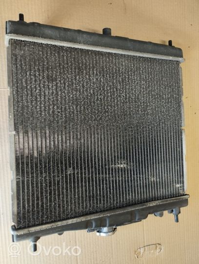 Nissan Note (E11) Radiateur de refroidissement 