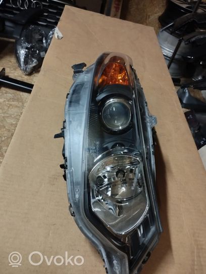 Honda Accord Lampa przednia 