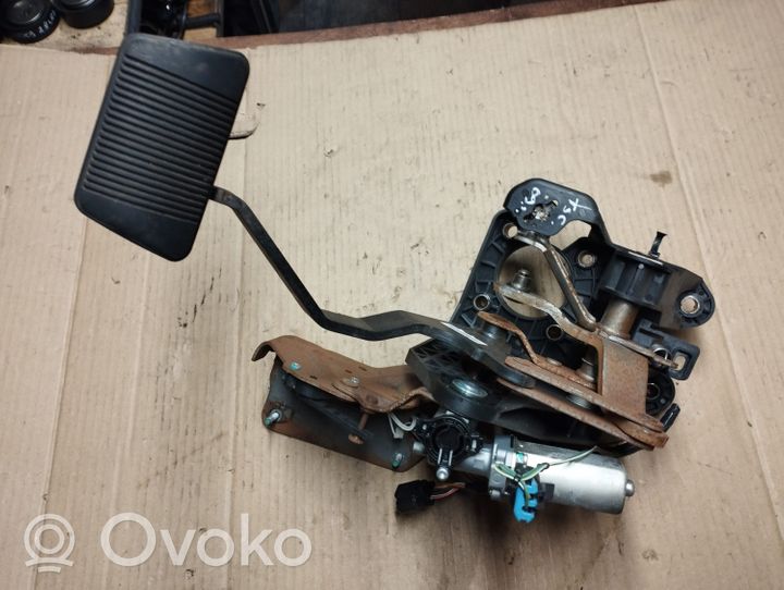 Chrysler Town & Country V Brake pedal 