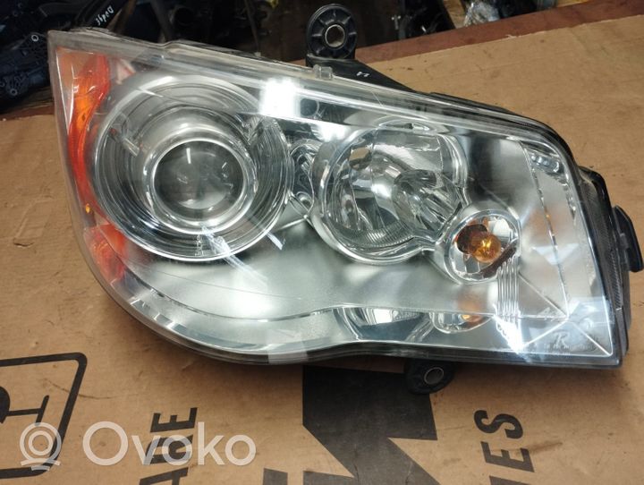 Chrysler Voyager Lampa przednia 05113342AF