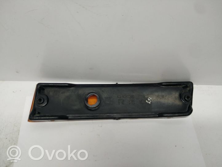 Ford Probe Indicatore di direzione paraurti anteriore 2M936876