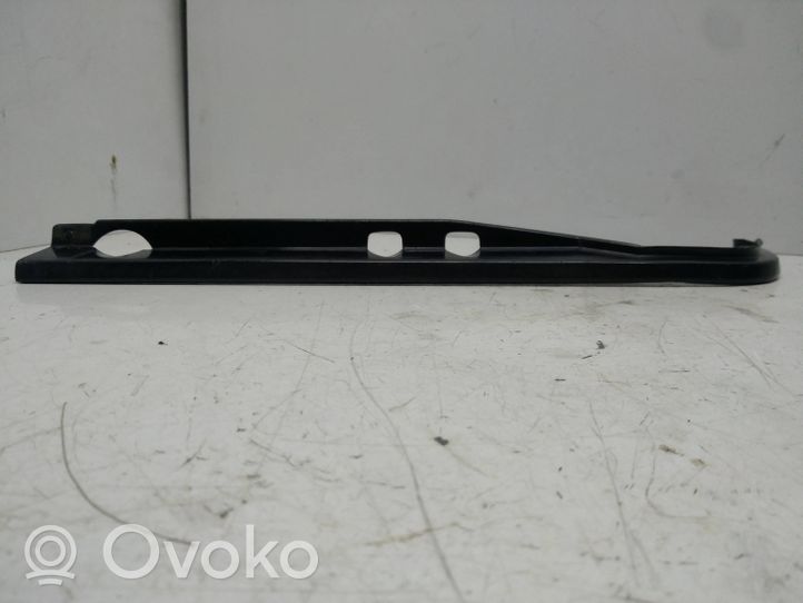 Audi 80 90 B2 Listwa pod lampę przednią 857853835A