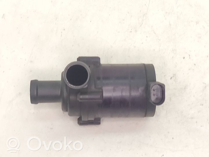 Audi Q7 4L Pompe à eau de liquide de refroidissement 7L0965561A