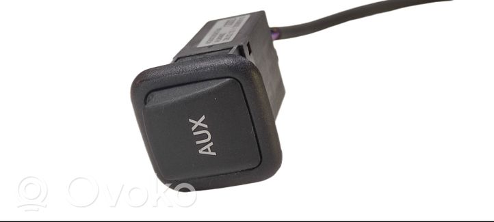 Audi A6 C7 Câble adaptateur AUX 4G0035474A