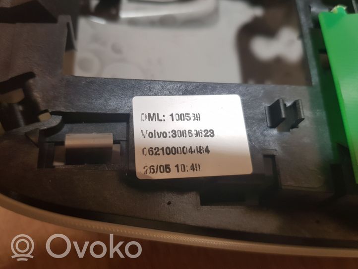 Volvo XC70 Światło fotela przedniego 30669623