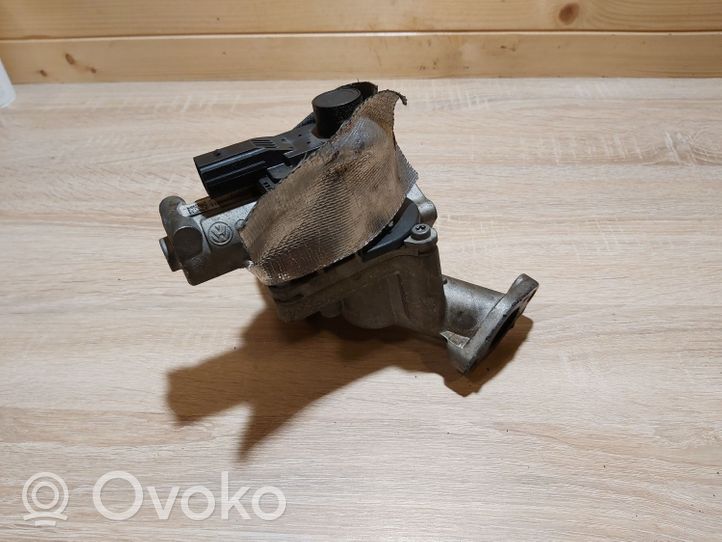 Volkswagen Golf V Valvola EGR 03G129637A