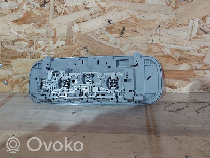 Volkswagen Golf V Przycisk / Włącznik oświetlenia wnętrza kabiny 947291