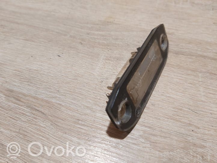 Volvo S40, V40 Lampa oświetlenia tylnej tablicy rejestracyjnej 30634190