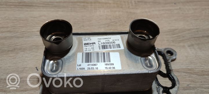 BMW X3 E83 Supporto di montaggio del filtro dell’olio 70310369