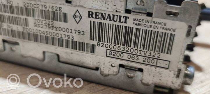 Renault Laguna II Panel / Radioodtwarzacz CD/DVD/GPS 8200063200