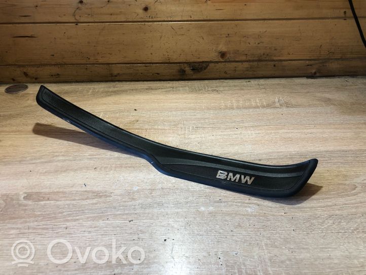 BMW 3 E90 E91 Side skirt rear trim 7060286