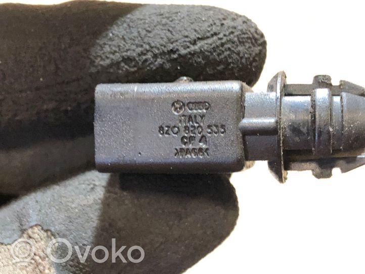 Volkswagen Golf V Sensor de temperatura interna/externa 8Z0820533