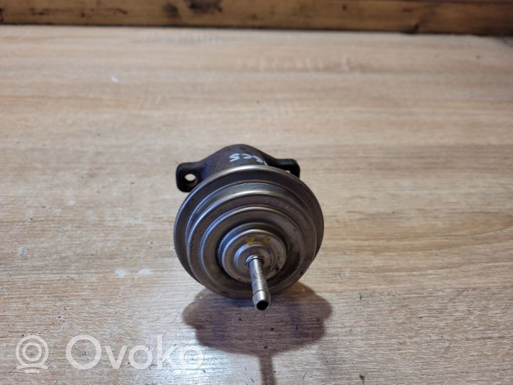 Audi A6 S6 C5 4B Valvola EGR 028131501